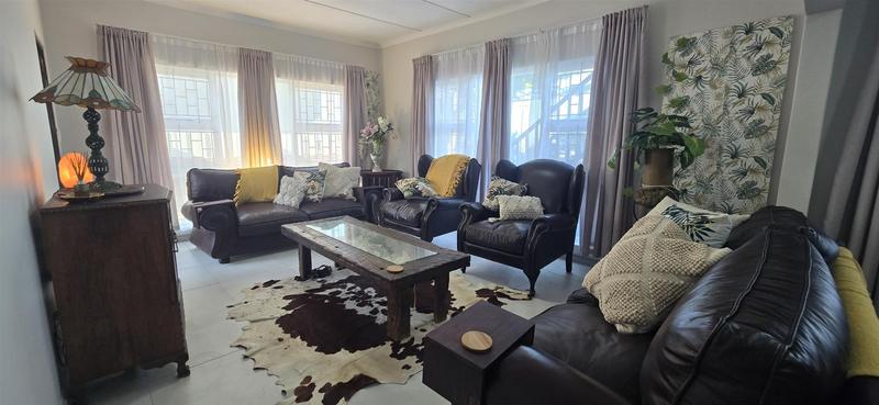 6 Bedroom Property for Sale in Reebok Western Cape